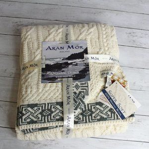 Made in Ireland 100% Merino Wool Cable Knit Throw Blanket 40" x 60"